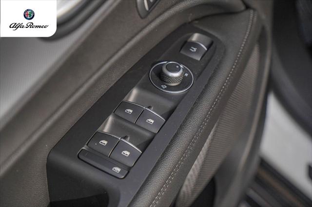 2025 Alfa Romeo Stelvio Sprint AWD