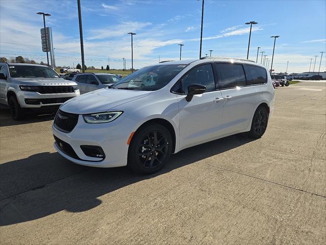 2026 Chrysler Pacifica PACIFICA SELECT