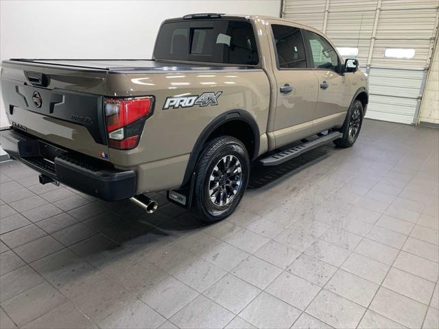 2021 Nissan TITAN Crew Cab PRO-4X 4x4 2021 Nissan TITAN Crew Cab PRO-4X 4x4
