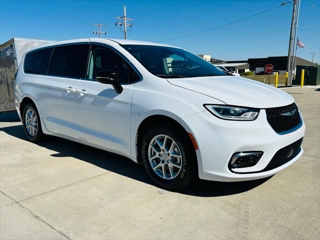 2024 Chrysler Pacifica Touring L 2024 Chrysler Pacifica Touring L