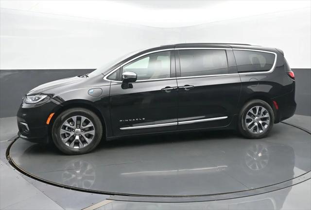 2024 Chrysler Pacifica Hybrid Pinnacle 2024 Chrysler Pacifica Hybrid Pinnacle