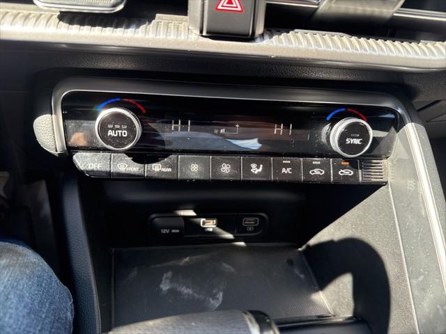 2022 Kia K5 GT-Line 2022 Kia K5 GT-Line