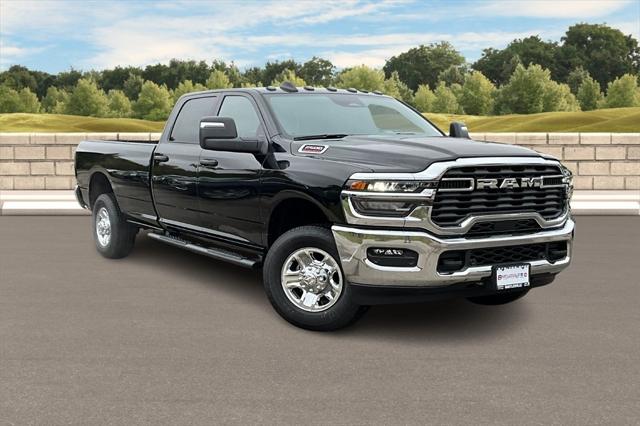 2026 RAM Ram 2500 RAM 2500 TRADESMAN CREW CAB 4X4 8 BOX