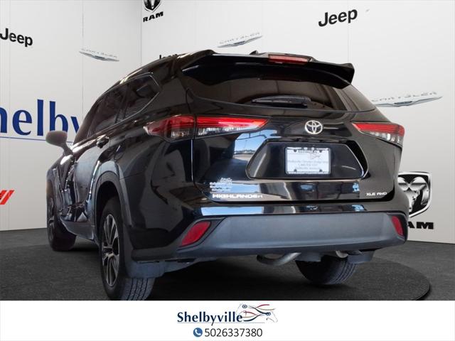 2022 Toyota Highlander XLE 2022 Toyota Highlander XLE