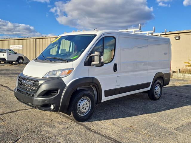 2025 RAM ProMaster 2500 Cargo Van Tradesman Low Roof 136 WB w/Pass Seat