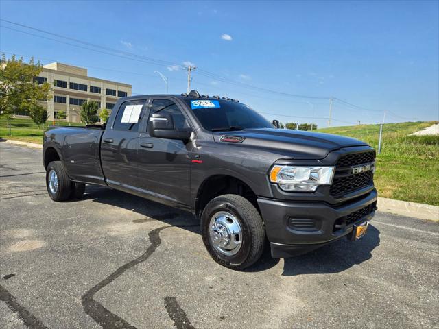 2024 RAM 3500 Tradesman Crew Cab 4x4 8 Box