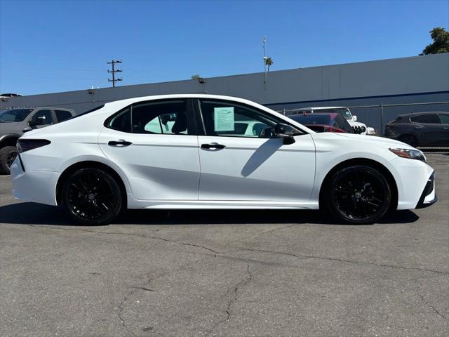 2022 Toyota Camry Nightshade Edition Hybrid 2022 Toyota Camry Nightshade Edition Hybrid