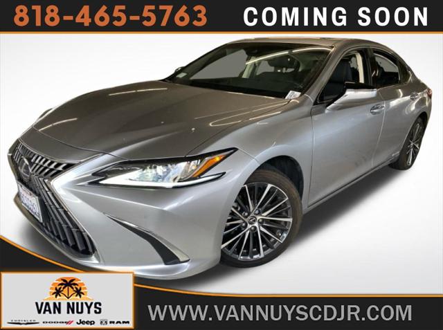 2022 Lexus ES 300h 300h
