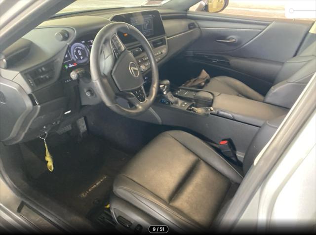 2022 Lexus ES 300h 300h