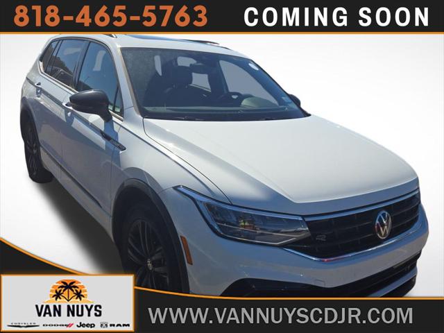2022 Volkswagen Tiguan 2.0T SE R-Line Black
