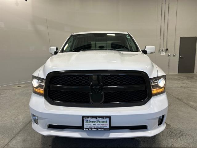 2017 RAM 1500 Night Crew Cab 4x4 57 Box 2017 RAM 1500 Night Crew Cab 4x4 57 Box