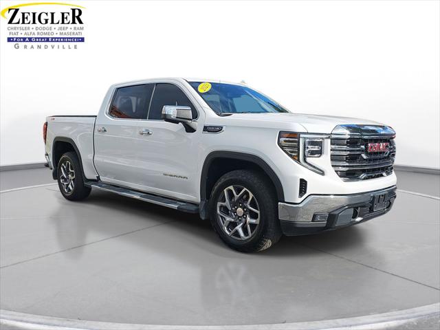 2023 GMC Sierra 1500 4WD Crew Cab Short Box SLT