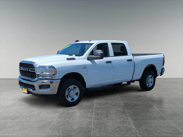 2024 RAM 2500 Tradesman Crew Cab 4x4 64 Box