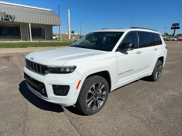 2022 Jeep Grand Cherokee L Overland 4x4 2022 Jeep Grand Cherokee L Overland 4x4