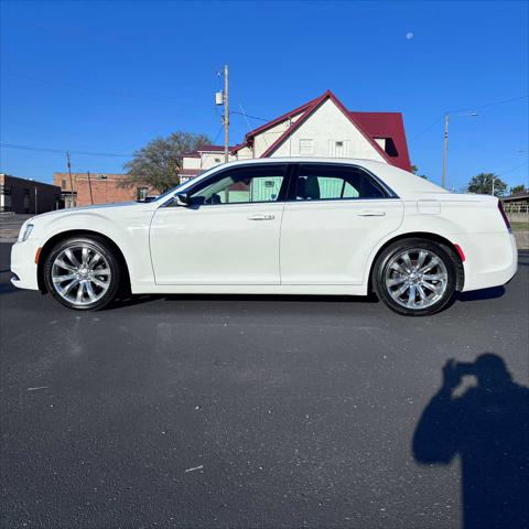 2019 Chrysler 300 Touring 2019 Chrysler 300 Touring