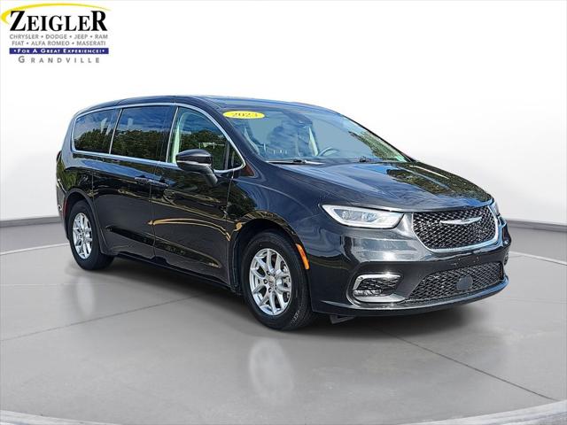 2023 Chrysler Pacifica Touring L 2023 Chrysler Pacifica Touring L