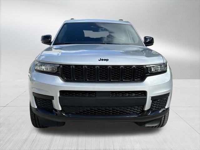 2025 Jeep Grand Cherokee L Altitude 4x2