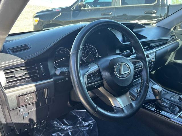 2017 Lexus ES 350 2017 Lexus ES 350