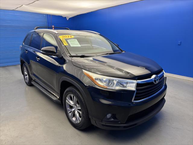 2014 Toyota Highlander XLE V6 2014 Toyota Highlander XLE V6