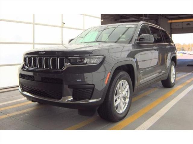 2023 Jeep Grand Cherokee L Laredo 4x4