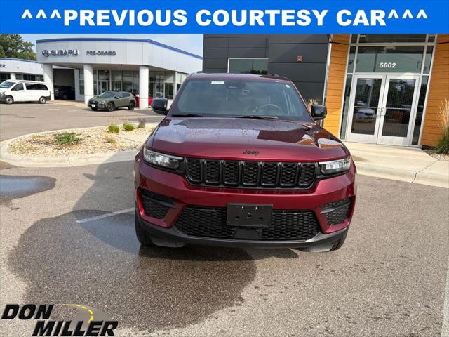 2025 Jeep Grand Cherokee Altitude X 4x4