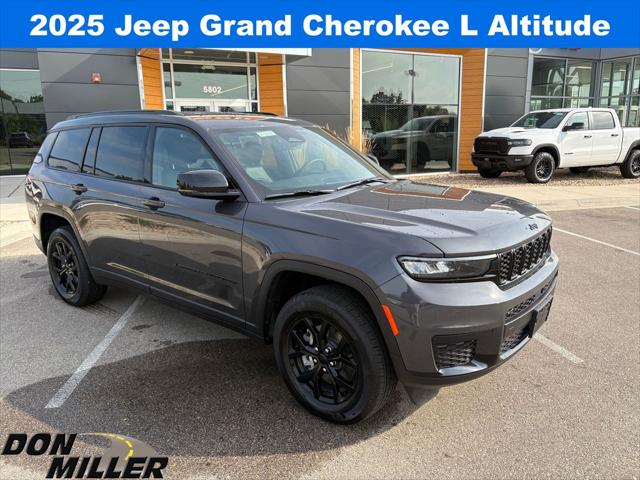 2025 Jeep Grand Cherokee L Altitude 4x4 2025 Jeep Grand Cherokee L Altitude 4x4