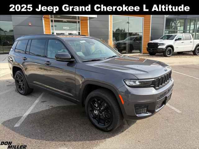 2025 Jeep Grand Cherokee L Altitude 4x4 2025 Jeep Grand Cherokee L Altitude 4x4