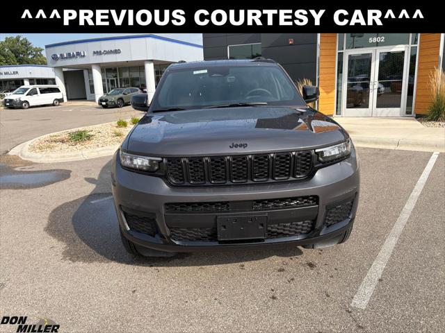 2025 Jeep Grand Cherokee L Altitude 4x4 2025 Jeep Grand Cherokee L Altitude 4x4