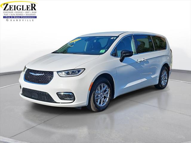 2024 Chrysler Pacifica Touring L 2024 Chrysler Pacifica Touring L