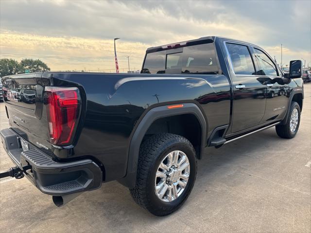 2023 GMC Sierra 2500HD 4WD Crew Cab Standard Bed Denali