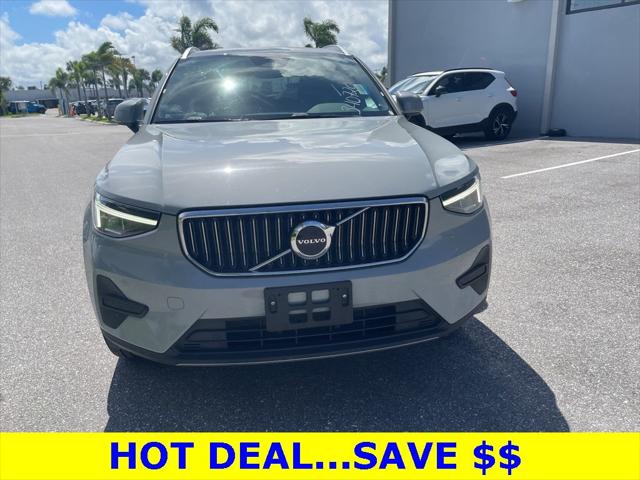 2024 Volvo XC40 B5 Core