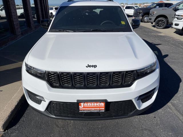 2025 Jeep Grand Cherokee GRAND CHEROKEE ALTITUDE X 4X4 2025 Jeep Grand Cherokee GRAND CHEROKEE ALTITUDE X 4X4