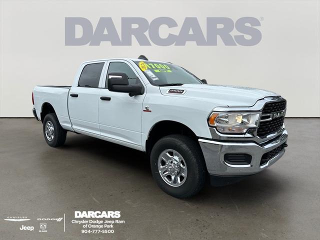 2024 RAM 2500 Tradesman Crew Cab 4x4 64 Box