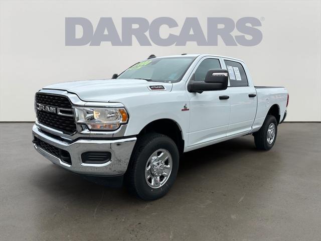 2024 RAM 2500 Tradesman Crew Cab 4x4 64 Box