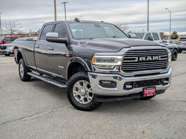 2020 RAM 3500 Laramie Crew Cab 4x4 8 Box