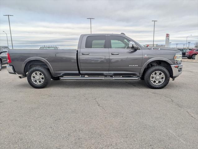 2020 RAM 3500 Laramie Crew Cab 4x4 8 Box