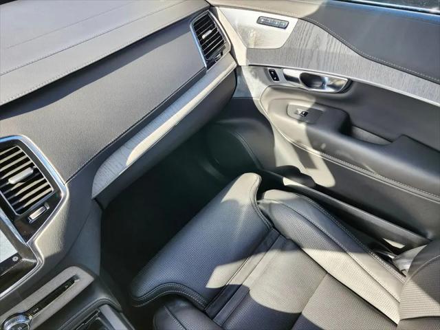 2025 Volvo XC90 Plug-In Hybrid T8 Ultra 6-Seater