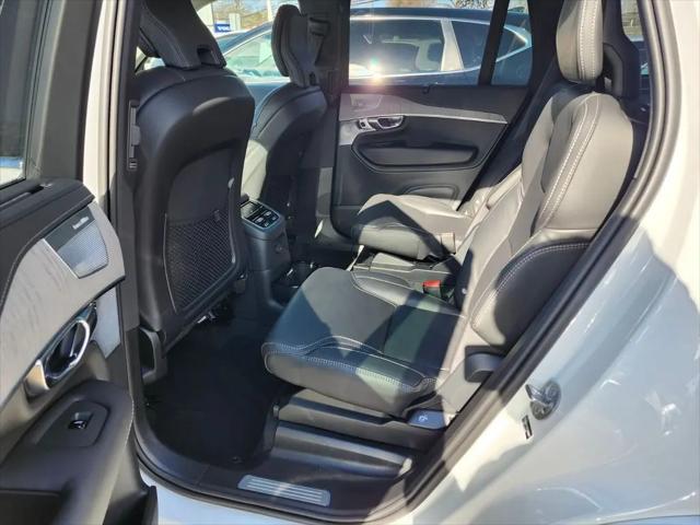 2025 Volvo XC90 Plug-In Hybrid T8 Ultra 6-Seater
