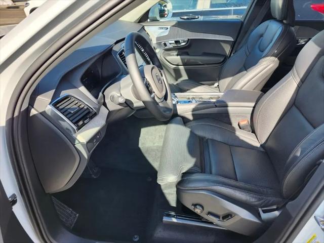 2025 Volvo XC90 Plug-In Hybrid T8 Ultra 6-Seater