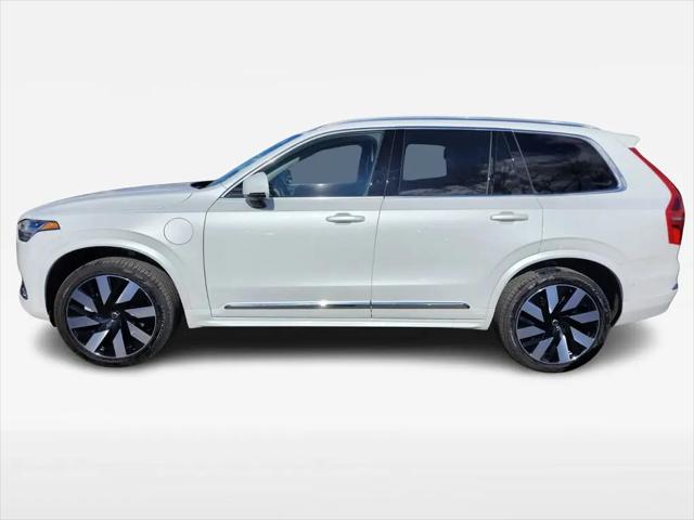2025 Volvo XC90 Plug-In Hybrid T8 Ultra 6-Seater