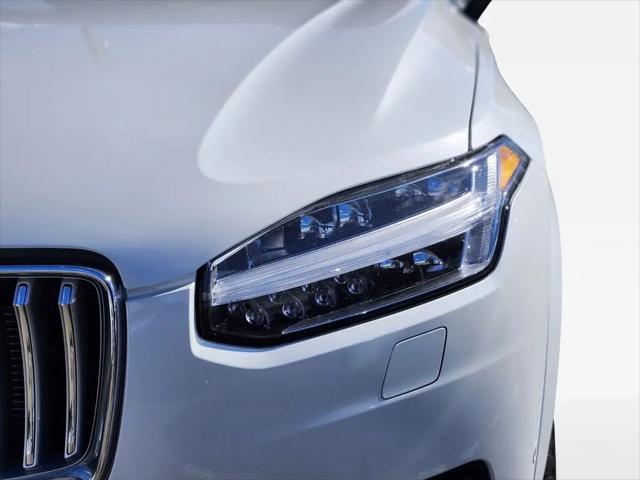 2025 Volvo XC90 Plug-In Hybrid T8 Ultra 6-Seater