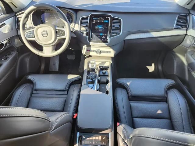 2025 Volvo XC90 Plug-In Hybrid T8 Ultra 6-Seater