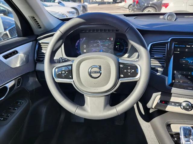 2025 Volvo XC90 Plug-In Hybrid T8 Ultra 6-Seater