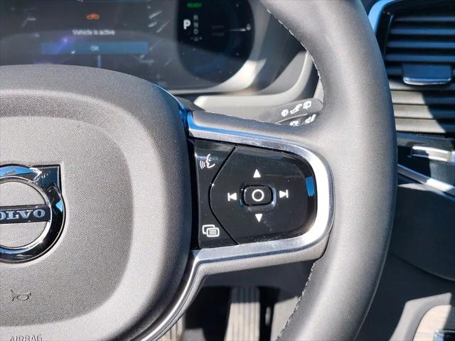 2025 Volvo XC90 Plug-In Hybrid T8 Ultra 6-Seater