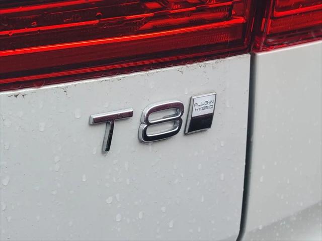 2025 Volvo XC60 Plug-In Hybrid Plus, T8 AWD Electric/Gasoline, Dark