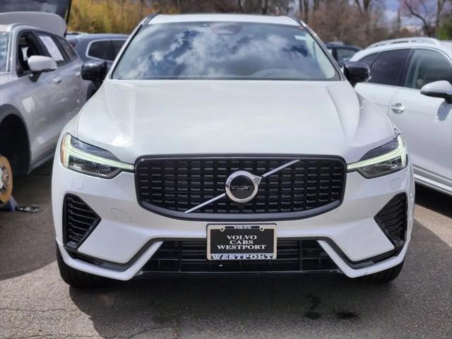2025 Volvo XC60 Plug-In Hybrid Core, T8 AWD Electric/Gasoline, Dark