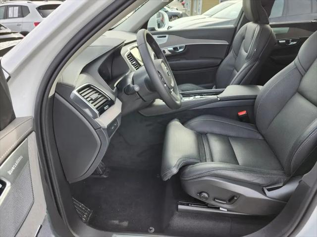 2025 Volvo XC90 Plug-In Hybrid T8 Ultra 6-Seater