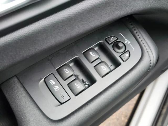 2025 Volvo XC60 Plug-In Hybrid Plus, T8 AWD Electric/Gasoline, Dark