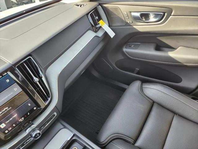 2025 Volvo XC60 Plug-In Hybrid Ultra, T8 AWD Electric/Gasoline, Dark