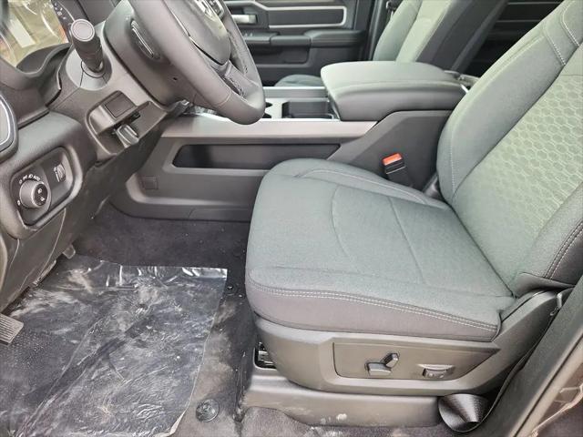 2026 Ram 3500 Big Horn Crew Cab 4x4 8' Box